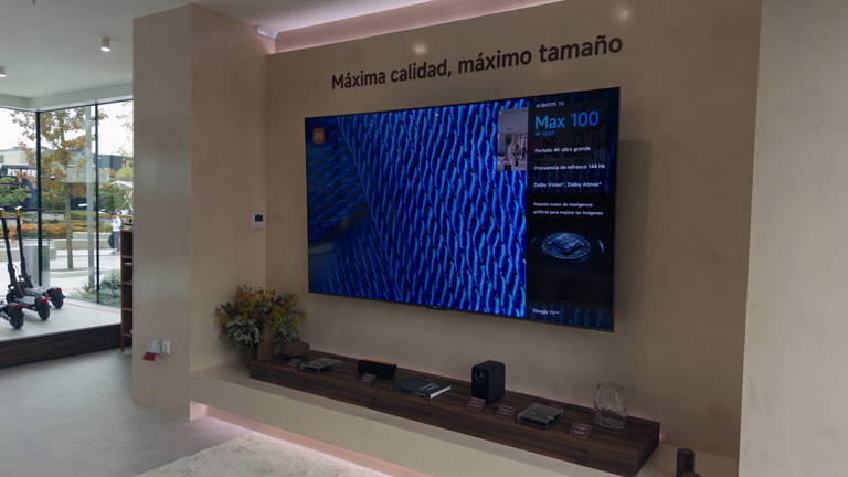 Xiaomi estrena un 'showroom' de lujo en Madrid: un entorno acogedor perfecto para descubrir el ecosistema de la marca