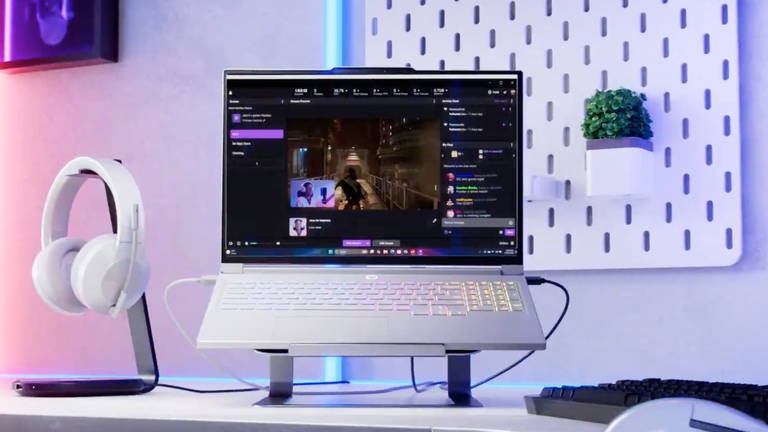 400 euros menos por 32 GB de RAM, 2 TB de SSD, RTX 5070 y pantalla OLED en el Black Friday