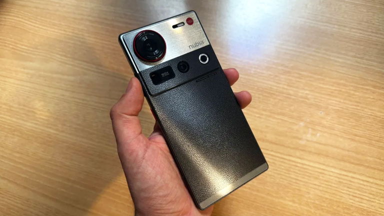 Un baratísimo móvil con Snapdragon 8 Elite, 6600 mAh y teleobjetivo de 64 MP: menos de 600 euros