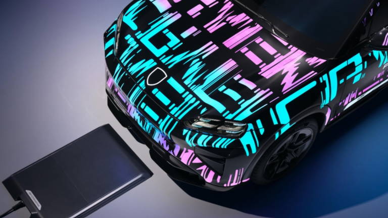 Porsche vuelve a hacerlo: lleva la carga inalámbrica a los coches del futuro