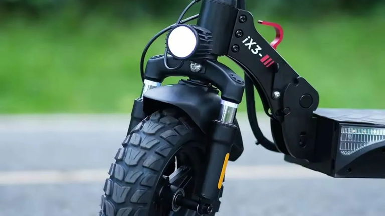 Este patinete de iScooter viene para romper el mercado: su potencia es bestial, tiene autonomía para 40 kilómetros y sale por menos de 300 euros