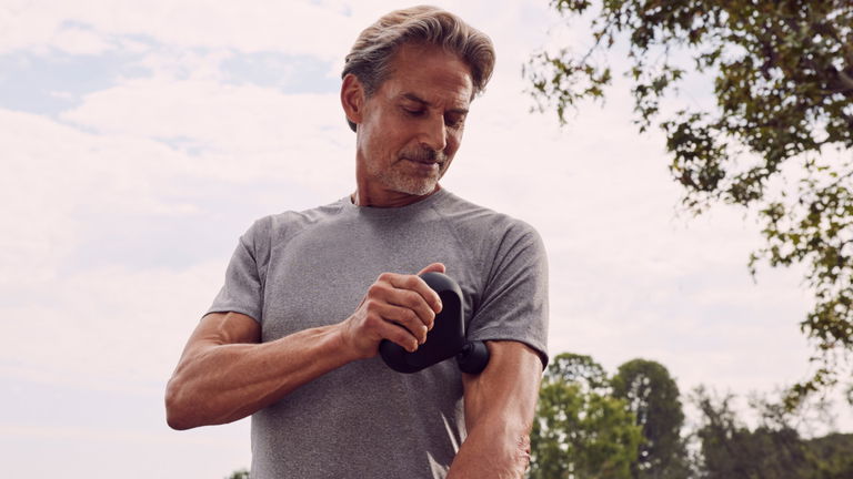 Tu cuerpo lo va a agradecer: 12 mm de masaje profundo en una herramienta que cabe en tu mano