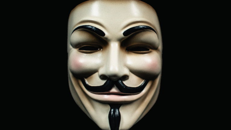 Una semana más tarde de lo que debería, pero HBO ha anunciado una serie de 'V de Vendetta'