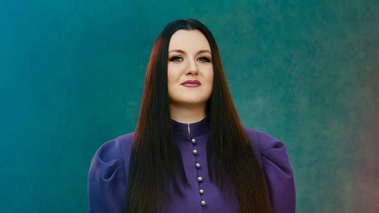 La 'otra CEO' de OpenAI: esta es la persona que tiene la misión más difícil de todas, hacer rentable el gigante de la IA