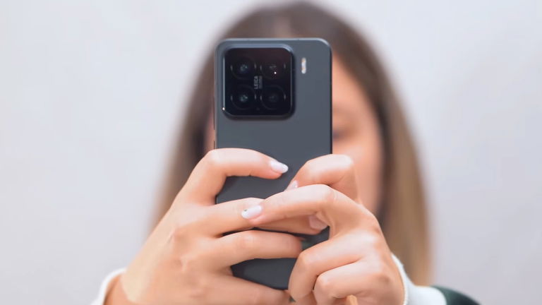 Sigo enamorado de este móvil Xiaomi de alta gama: 512 GB, Snapdragon 8 Elite y cámara top en formato compacto