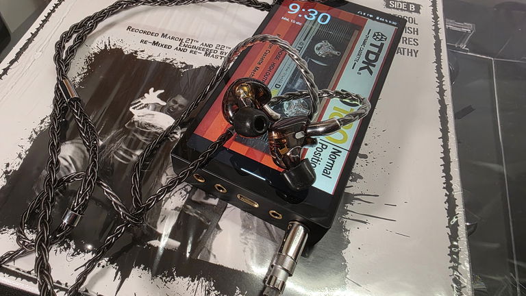 FiiO FX15, análisis: así suenan unos IEM pensados para escuchar absolutamente todo