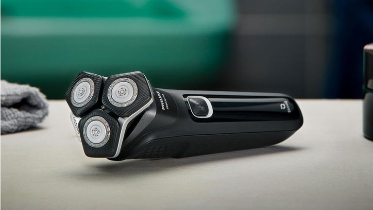 Una afeitadora completa, con limpieza automática y a precio sorprendente, quiere ser un regalo estrella en Reyes Magos