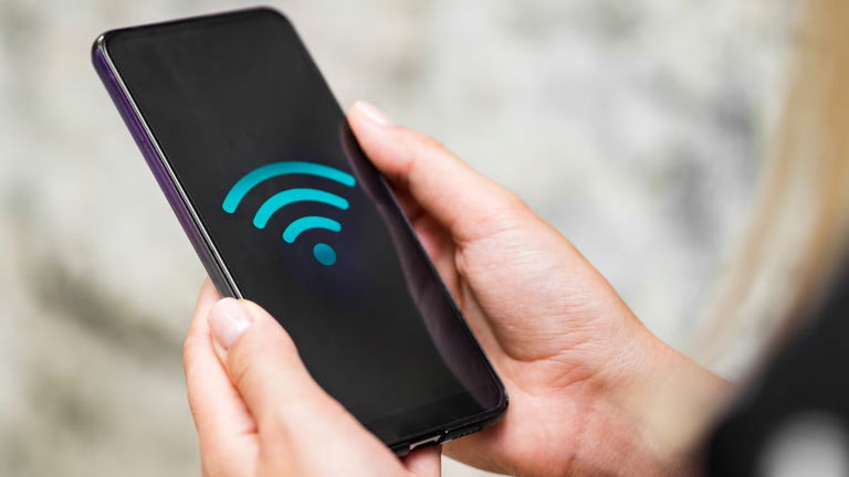 Android pone a prueba una función para eliminar el uso compartido de Wi-Fi en móviles con varios perfiles