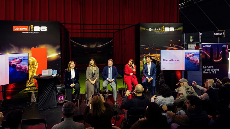 Lenovo arrasa un año más: no tiene rival en portátiles y Motorola crece exponencialmente en el sector móvil