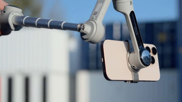 Graba vídeos profesionales con este gran descuento: estabilizador con foco LED y palo selfie incluido por 149 euros