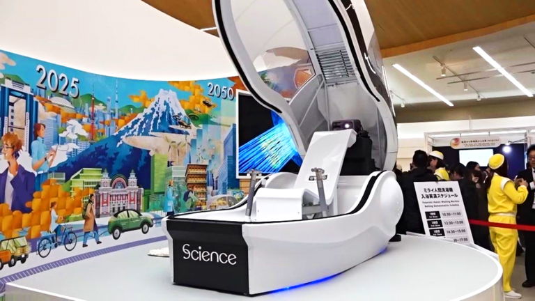 Parece sacada de Black Mirror, pero es real: Japón lanza su 'lavadora humana' con sensores de salud