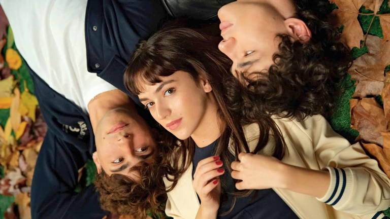 Habemus nueva obsesión juvenil: 'Dímelo bajito' llega a Prime Video para repetir el fenómeno de 'Culpa Mía', también de Mercedes Ron