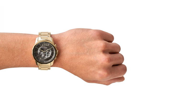 Este reloj Armani está rebajado más de 100 euros en Amazon respecto al precio de tienda oficial: espectacular regalo de Navidad