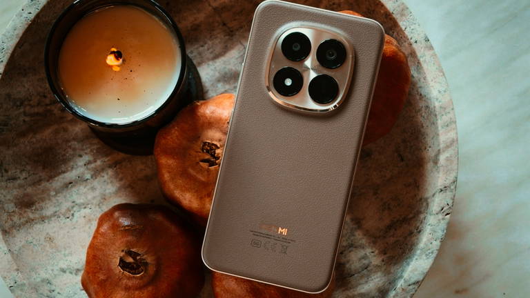 Xiaomi se la juega en directo torturando su nuevo Redmi ante todo el mundo para demostrar su resistencia