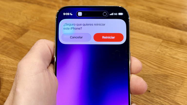 Reiniciar el iPhone soluciona el 90% de los problemas. Así puedes hacerlo desde la pantalla de inicio