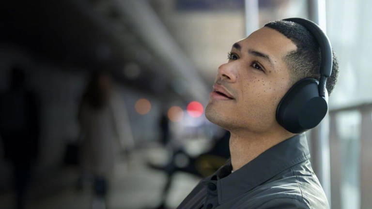 Por menos de 200 euros estos cascos tope de gama de Sony son la mejor compra que puedes hacer ahora mismo