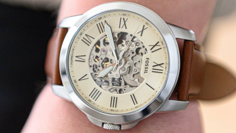 El reloj que mi novia quiere para mí cuesta ahora un 50% de descuento menos: ¿le hago caso y aprovecho el ofertón?