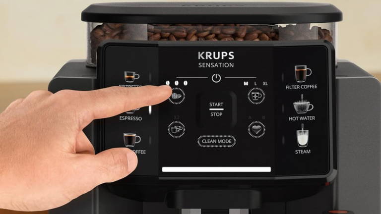 Espresso, cappuccino y más con un solo toque y toda la calidad de una de las mejores cafeteras superautomáticas, que descubrimos a mínimo histórico