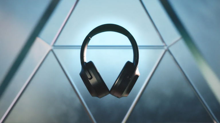 Los auriculares que todos quieren: Razer Barracuda Pro con ANC híbrido, diafragmas TriForce de 50 mm y hasta 40 horas de batería