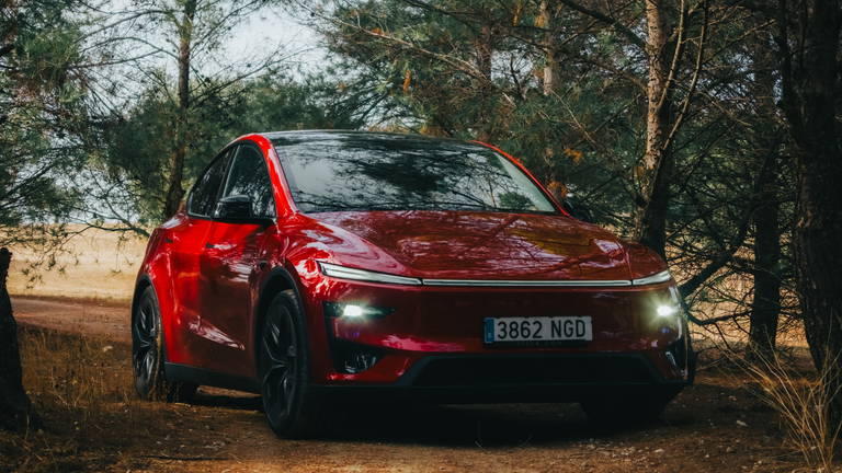 Europa da marcha atrás, pero Noruega ya vive en el futuro: Tesla arrasa en un país donde el motor de combustión ha muerto