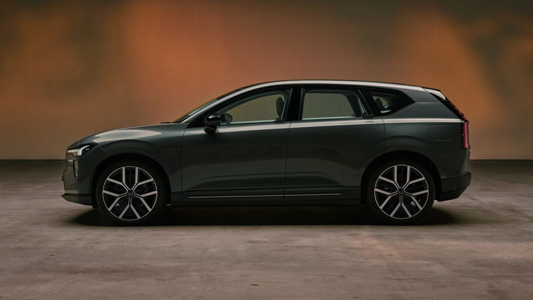 El nuevo Volvo EX60 es oficial: un SUV eléctrico para dominar, el más avanzado de Europa y con hasta 810 kilómetros de autonomía