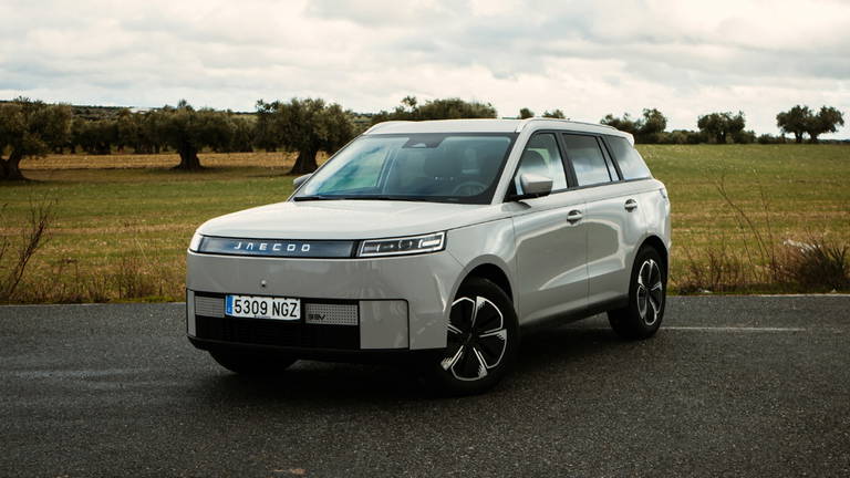 JAECOO 5 EV, análisis: el 'Evoque' de 20.000 euros que conquista la ciudad pero sufre cuando sale de ella