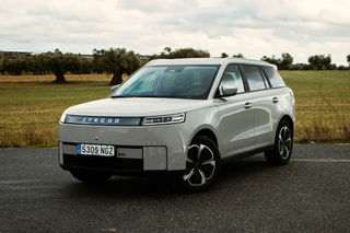 JAECOO 5 EV, análisis: el 'Evoque' de 20.000 euros que conquista la ciudad pero sufre cuando sale de ella