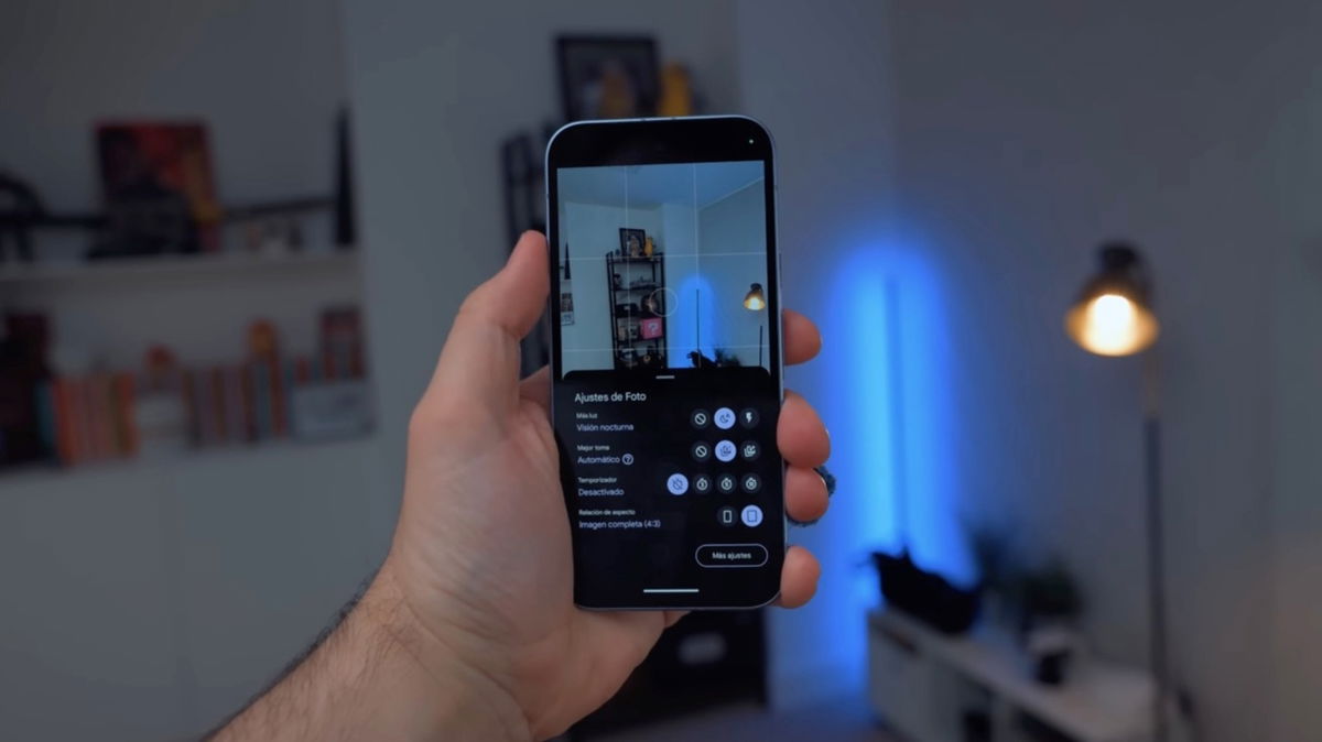 Por unos 400 euros, no verás un móvil con mejor cámara que este, con diseño innovador y súper compacto