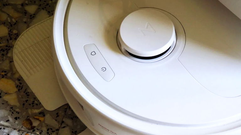 Ofertón para este potente e inteligente robot aspirador: 40% de descuento y nuestra recomendación